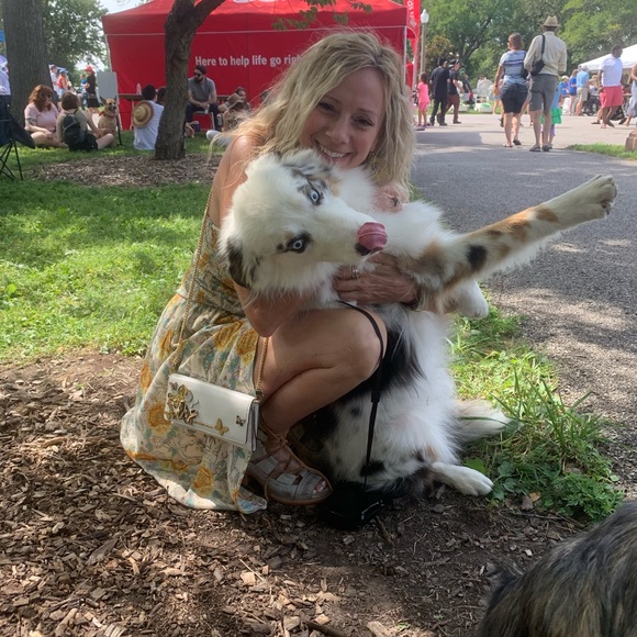 Meet your Posher, Denise - Picture 1 of 3